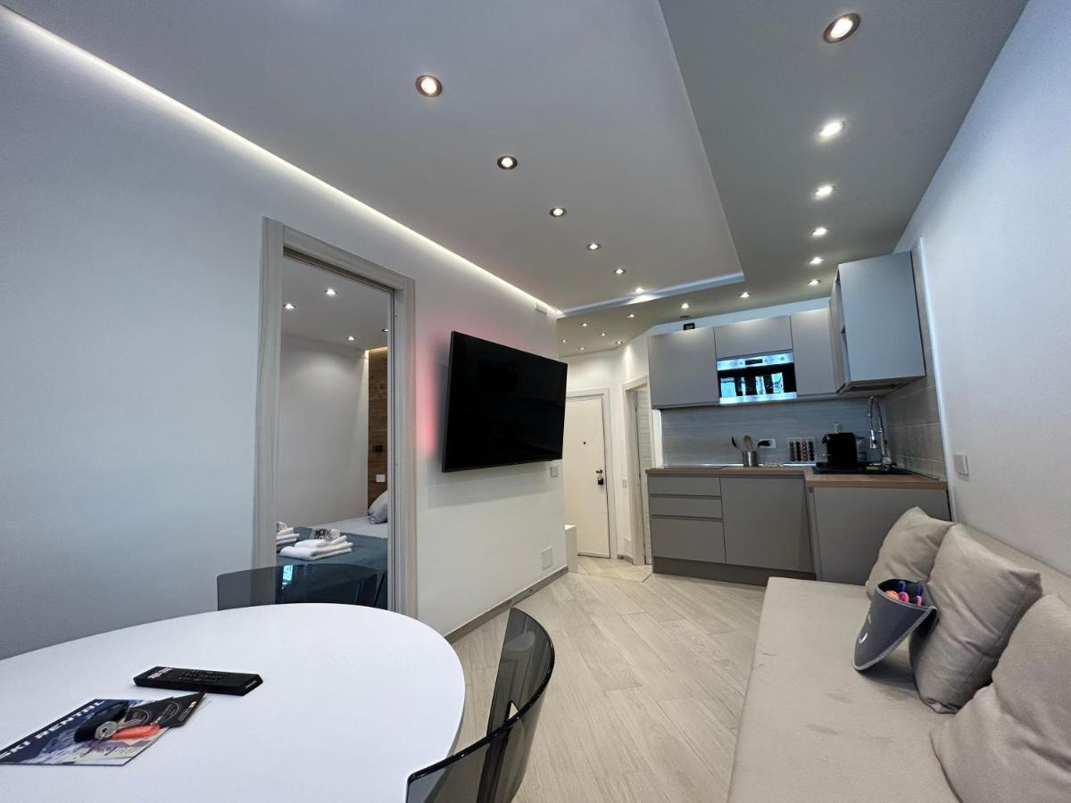 Terra Apartment - Ski In & Ski Out - Cerviniaholidays-Com Breuil-Cervinia Eksteriør billede
