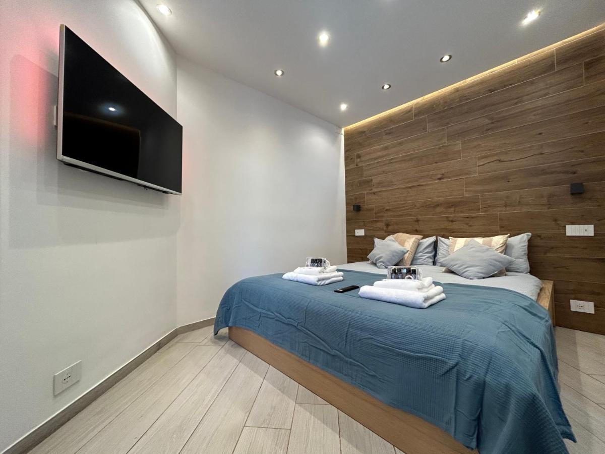 Terra Apartment - Ski In & Ski Out - Cerviniaholidays-Com Breuil-Cervinia Eksteriør billede