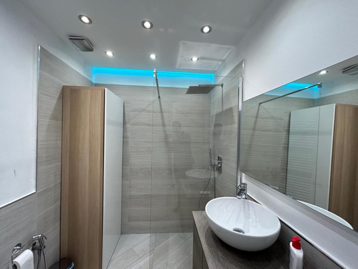 Terra Apartment - Ski In & Ski Out - Cerviniaholidays-Com Breuil-Cervinia Eksteriør billede